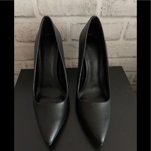 JustFab black pump